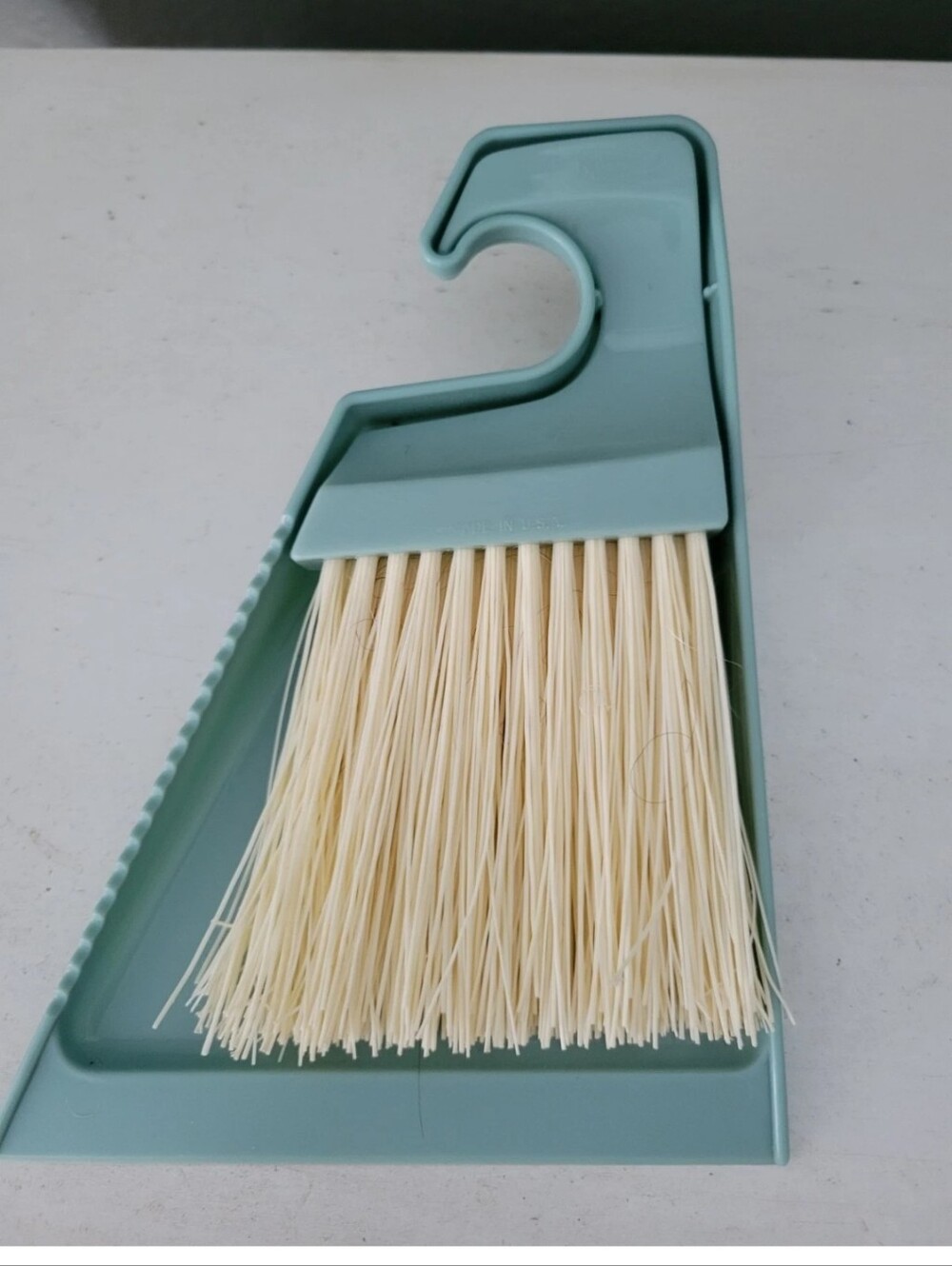 Vintage Handheld Mint Green Kellogg Quality Dust Pan Whisk Away Brush Broom Set